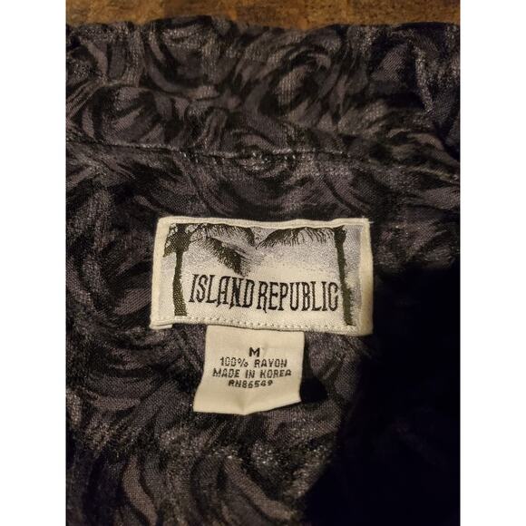 Island Republic Button Up Shirt Mens‎ Sz M Black Hawaiian Floral Short Sleeve - Picture 4 of 4